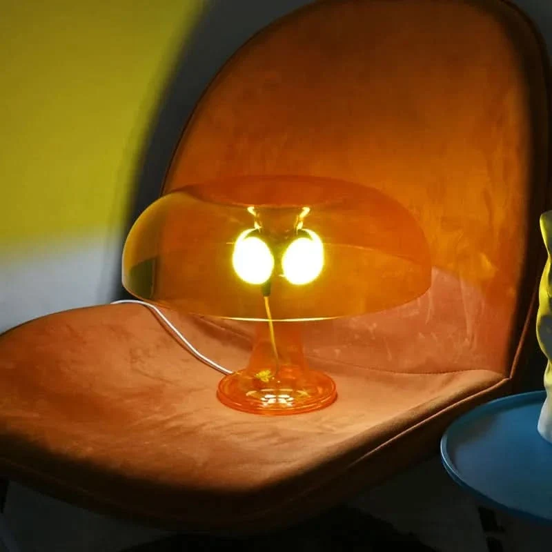 Minimalistische Schreibtischlampe mit einstellbarem Licht – Danoise