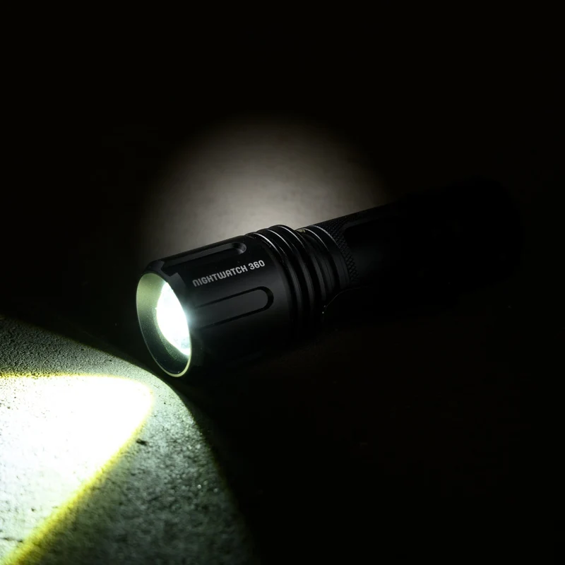 LED's Work Professionelle LED-Taschenlampe mit Zoomfunktion 360 - Wasserdicht - Dimmbar