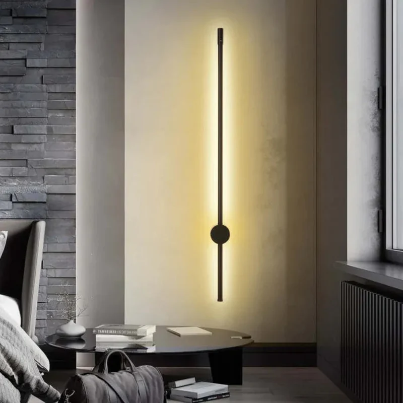 Dimmbare minimalistische Wandleuchte im linearen Design