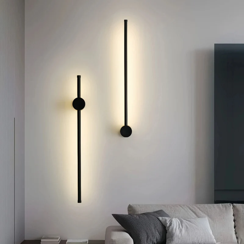 Dimmbare minimalistische Wandleuchte im linearen Design