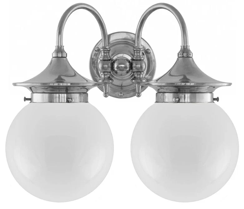 Vägglampa - Tigerstedt nickel, opalvita klot