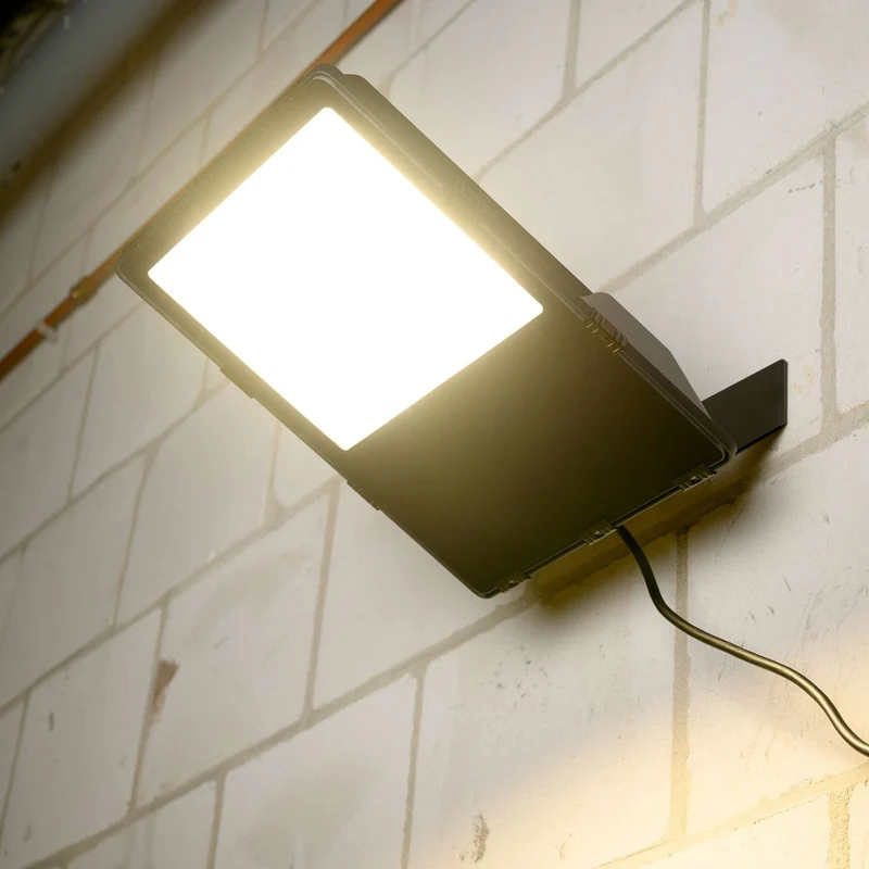 Premium-LED-Flutlicht 150 W – 30 Jahre Lebensdauer – IP66 wasserdicht – 24000 lm