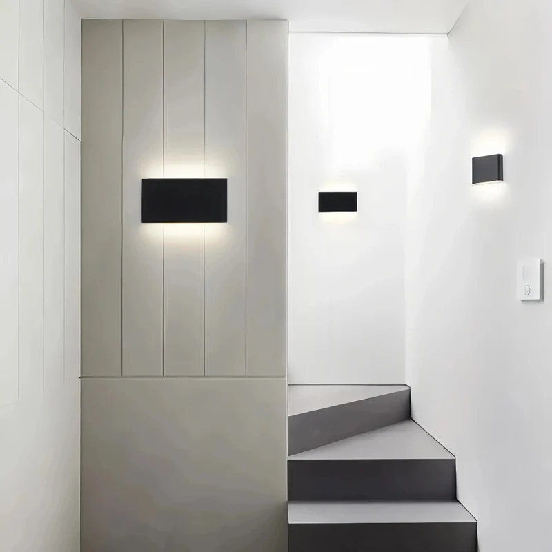 Flache LED Wandleuchte für Treppenhaus, Modernes Design aus Metall