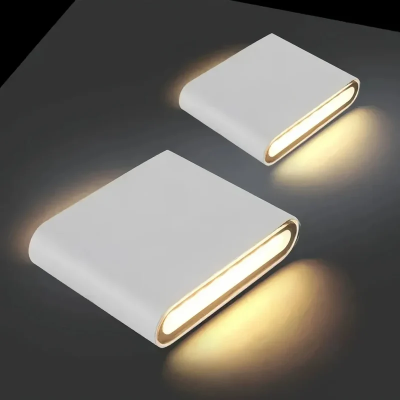 Flache LED Wandleuchte für Treppenhaus, Modernes Design aus Metall