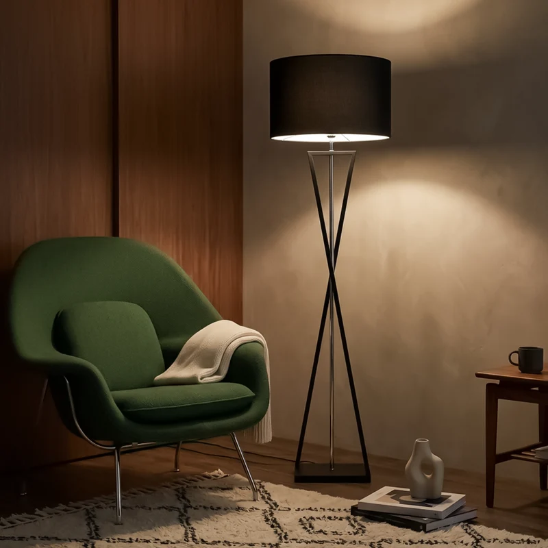Hochwertige Stehlampe Eisen-Finish Stoff Sanftes Licht – Eleganza