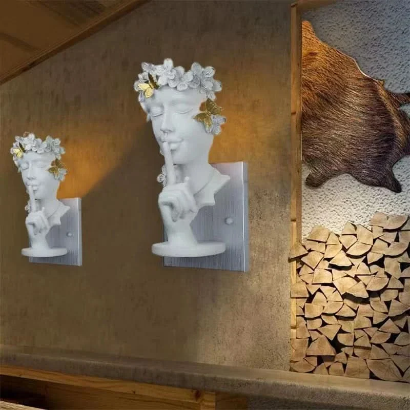 Zeitlose Deko-Wandleuchte aus skulptiertem Harz, eleganter Stil – Luxella