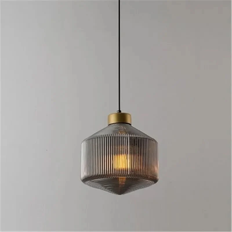 Moderne Hängelampe aus Glas und Metall, Schicke Atmosphäre – Racow