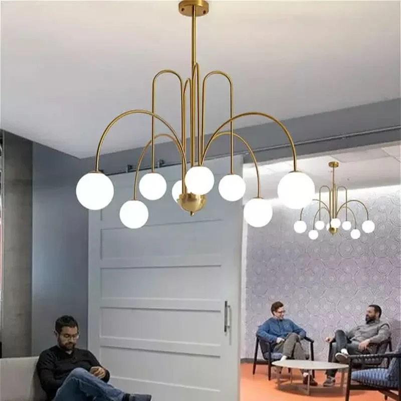 Hochwertiger Kronleuchter Skulpturales Element Mediterraner Stil – Forgiato