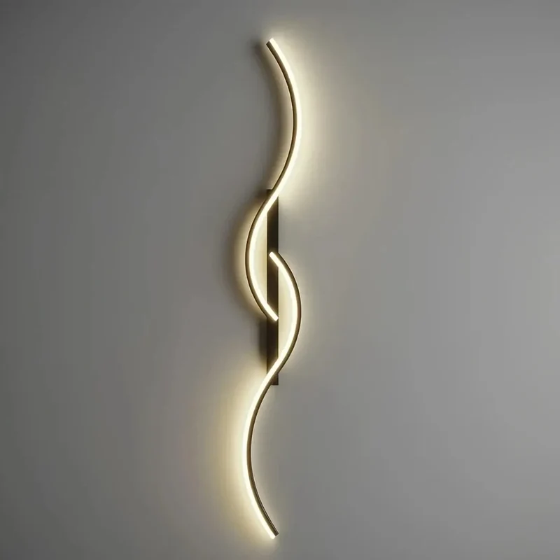 Moderne LED-Wandleuchte im geschwungenen Design, dimmbar