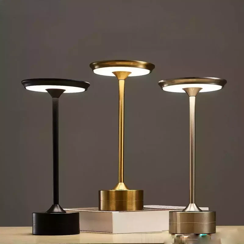 Kabellose Lampe mit Touchsensor, dimmbar, moderner Stil – Métallico