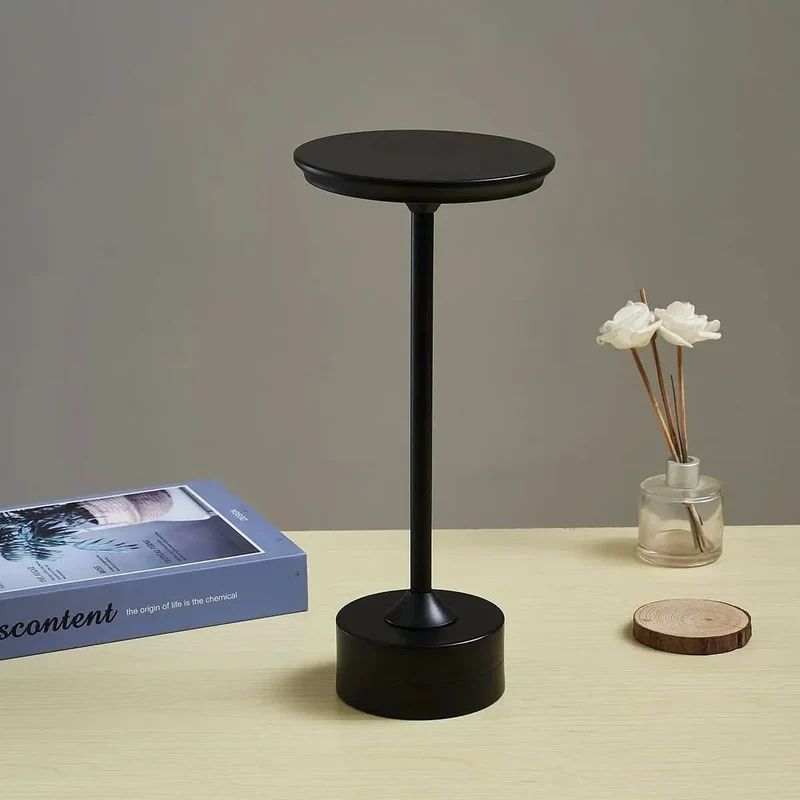 Kabellose Lampe mit Touchsensor, dimmbar, moderner Stil – Métallico