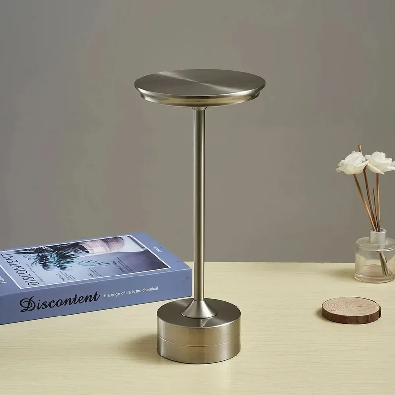 Kabellose Lampe mit Touchsensor, dimmbar, moderner Stil – Métallico
