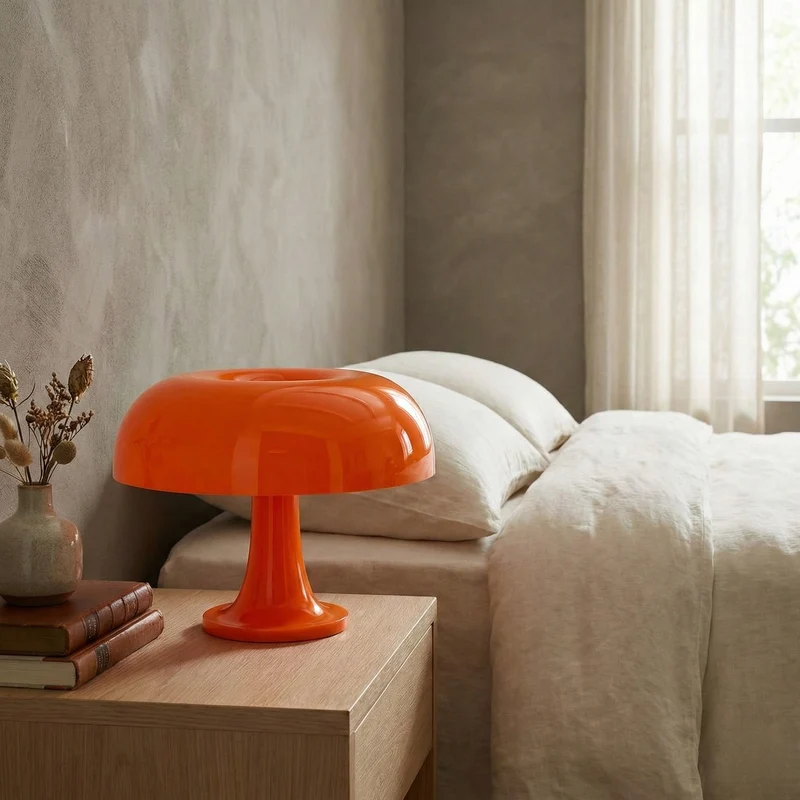 Design-Tischlampe in Pilzform, modernes Ambiente – Fungo
