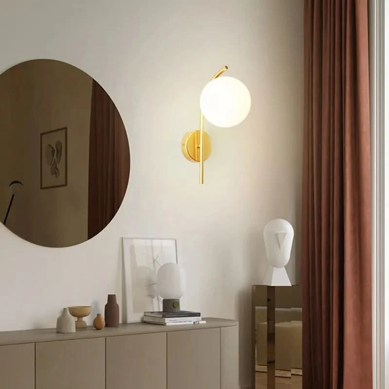 Wandleuchte mit gedimmtem Licht, Raffiniert und schick – Brilla