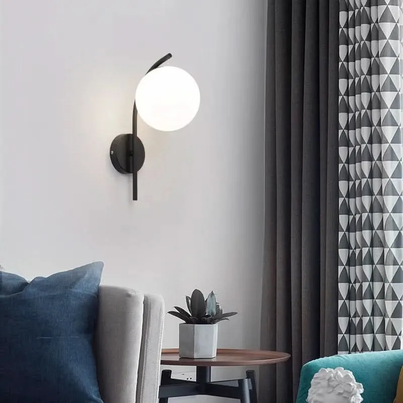 Wandleuchte mit gedimmtem Licht, Raffiniert und schick – Brilla
