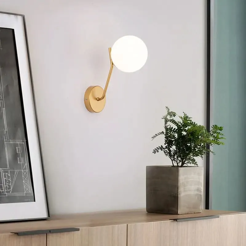 Wandleuchte mit gedimmtem Licht, Raffiniert und schick – Brilla