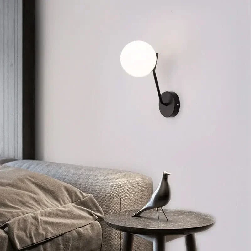 Wandleuchte mit gedimmtem Licht, Raffiniert und schick – Brilla