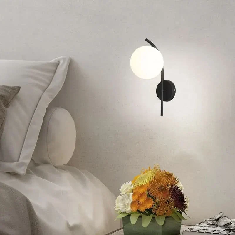 Wandleuchte mit gedimmtem Licht, Raffiniert und schick – Brilla