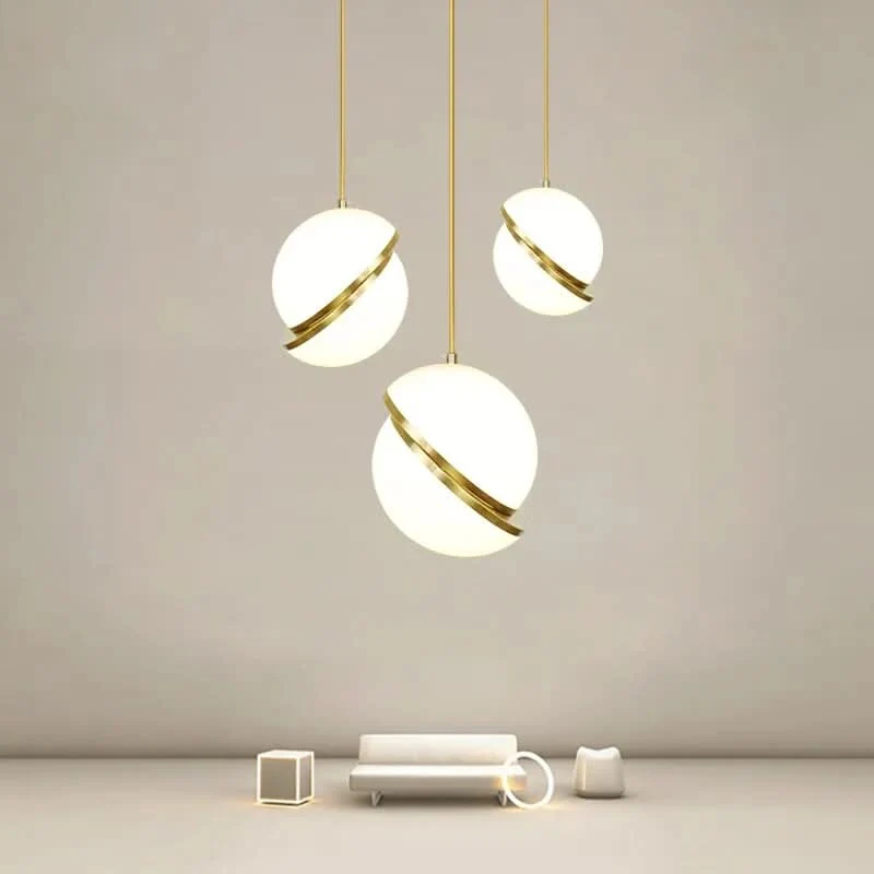 Hängelampe Goldener Kreis mit Ausschnitt-Effekt, modernes Ambiente – Cut Circle