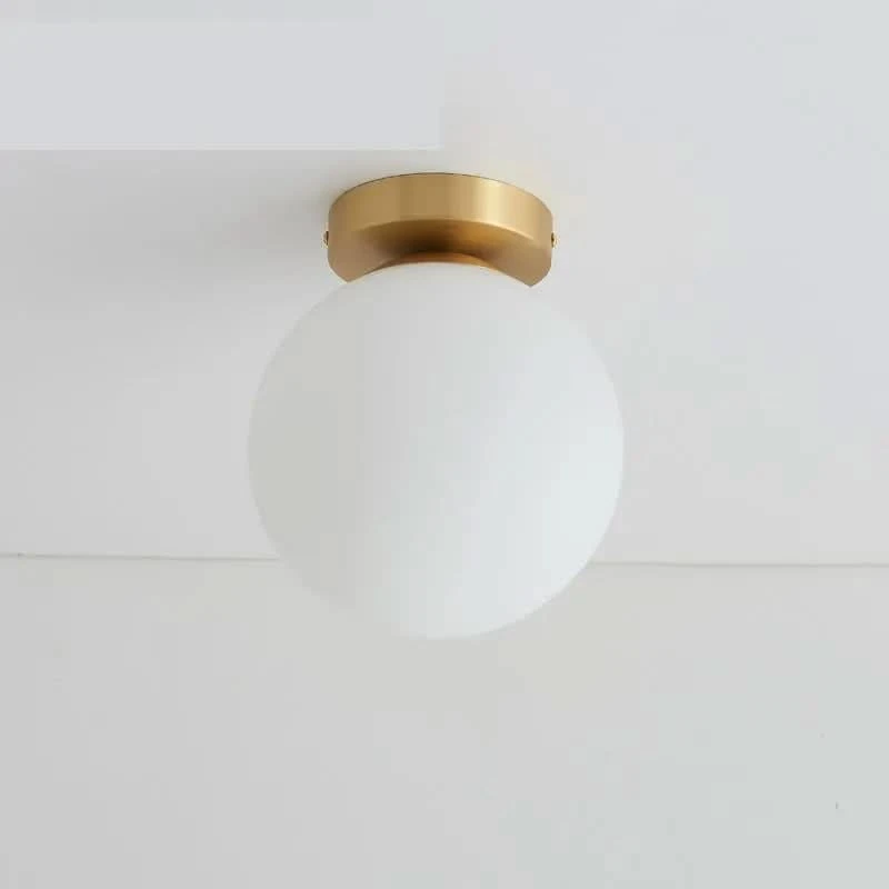 Elegante Deckenleuchte in Gold mit warmem Licht – Élégo
