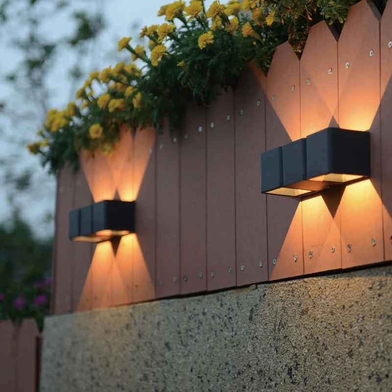 LED Außen-Wandleuchte schwarz 5,5 Watt warmweiß IP54 - LED's Light