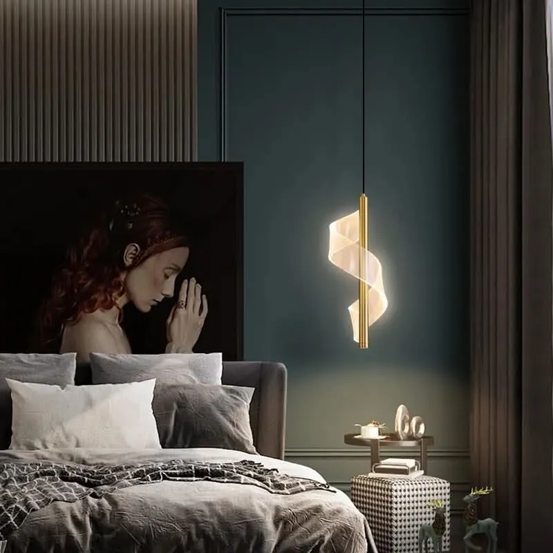 Spiralförmige Aufhängung aus Acryl und Aluminium – Éclipse