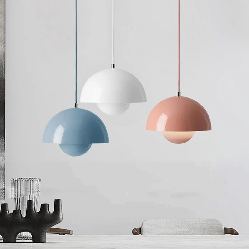 Moderne Glaskugel-Hängeleuchte mit vielseitigem Stil – Chromafil