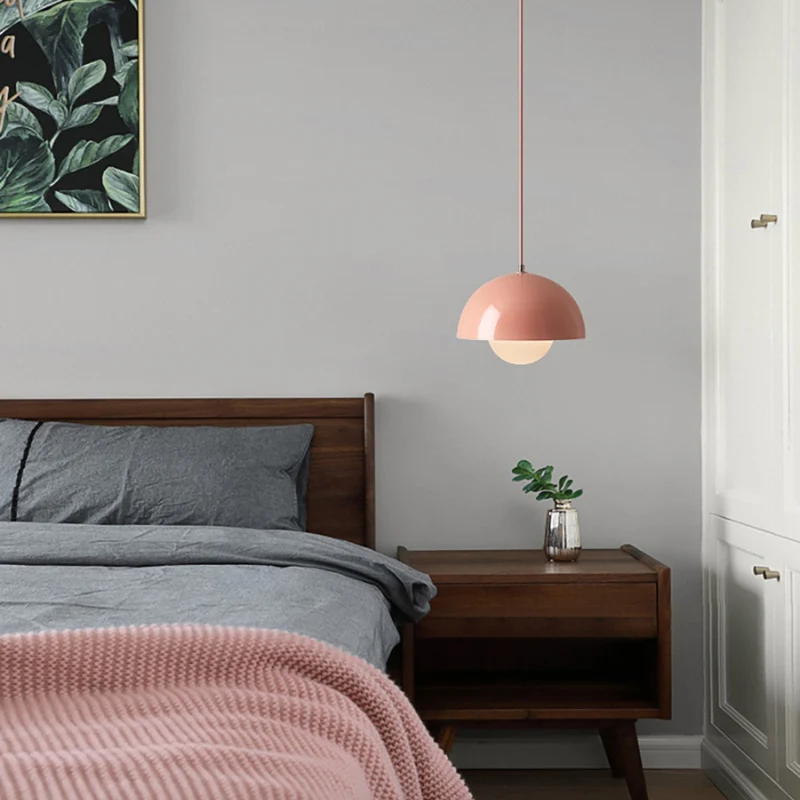 Moderne Glaskugel-Hängeleuchte mit vielseitigem Stil – Chromafil