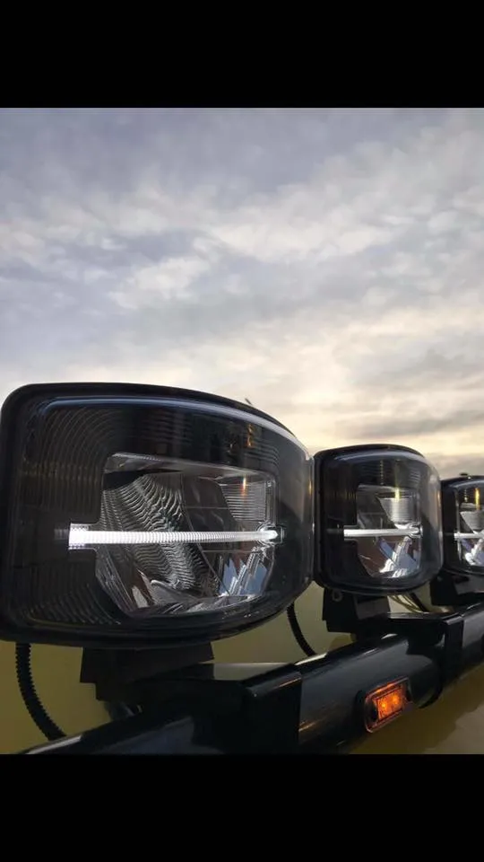 Boreman Voll-LED-Fahrscheinwerfer mit Positionslichtleiste