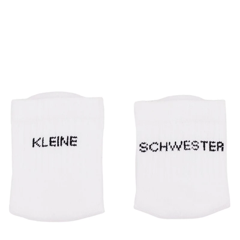 Eulenschnitt Babysocken weiß Kleine Schwester