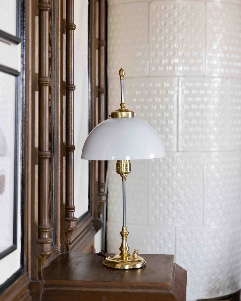 Bordslampa - Swedenborg mässing, vit skärm
