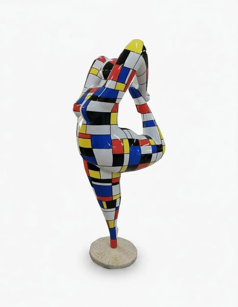 Casa Padrino Luxus Deko Skulptur Statue Turnerin Mondrian H. 141 cm - Riesige Gartenskulptur - Lebensgroße Skulptur - XXL Deko Skulptur - XXL Deko Figur
