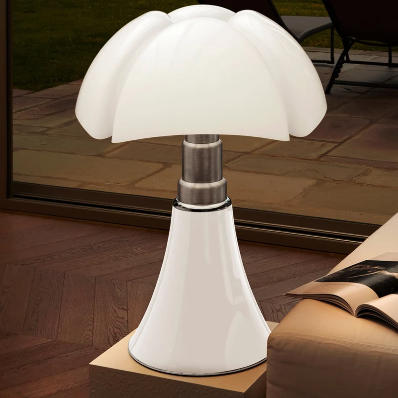 Table and Floor Lamp PIPISTRELLO 66-86 cm by Gae Aulenti for Martinelli Luce