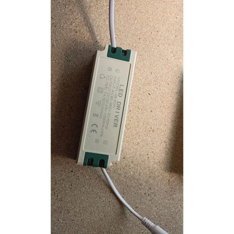 48W Konstantstrom LED Treiber Transformator 1000mA ~1582