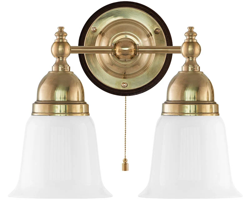 Vägglampa - Bergman mässing, opalvit klocka