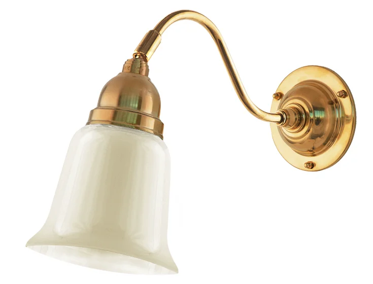 Vägglampa - Runeberg mässing, benvit klocka