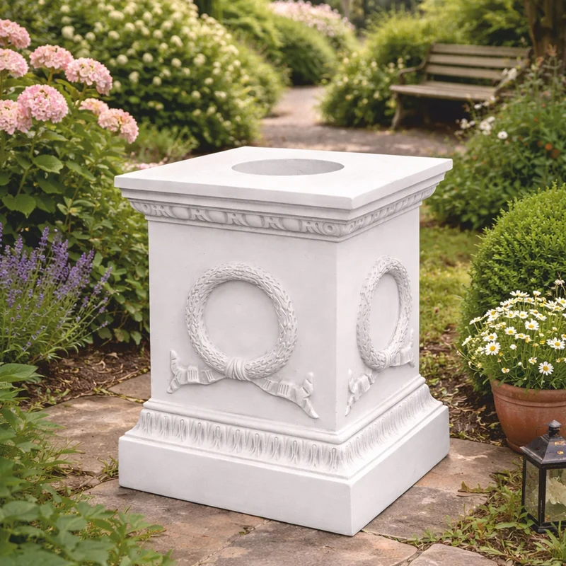 Casa Padrino Barock Garten Deko Sockel Weiß H. 74 cm - Barock Garten Accessoires