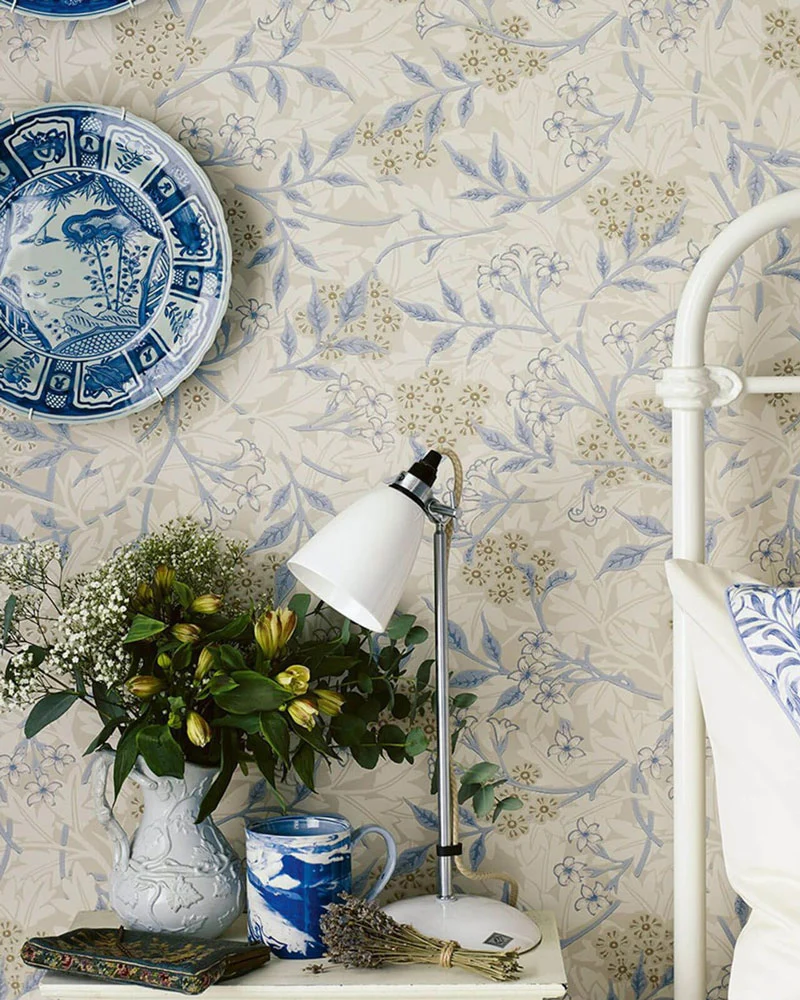 William Morris & Co. Tapet - Jasmine Ecru/Woad