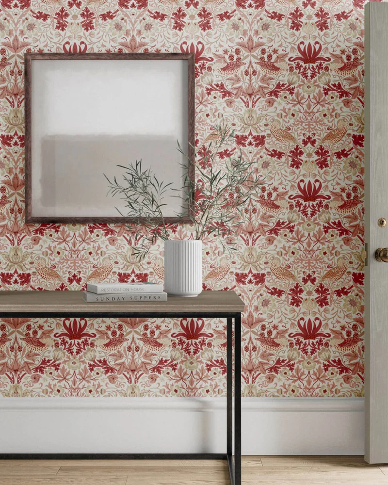 William Morris & Co. Tapet - Simply Strawberry Thief madder