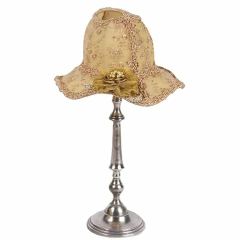 Casa Padrino Barock Lampenschirm in Damenhut Form Beige / Gold 47 cm