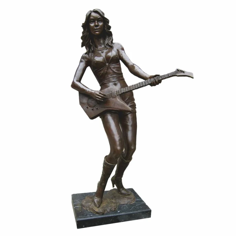 Casa Padrino XXL Deko Messing Skulptur Gitarrenspielerin Bronze / Schwarz H. 180 cm