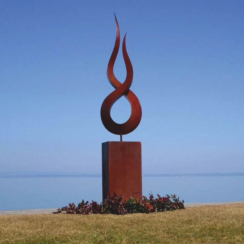 Casa Padrino Luxus Garten Deko Stahl Skulptur Flamme auf Säule Rost H. 301 cm