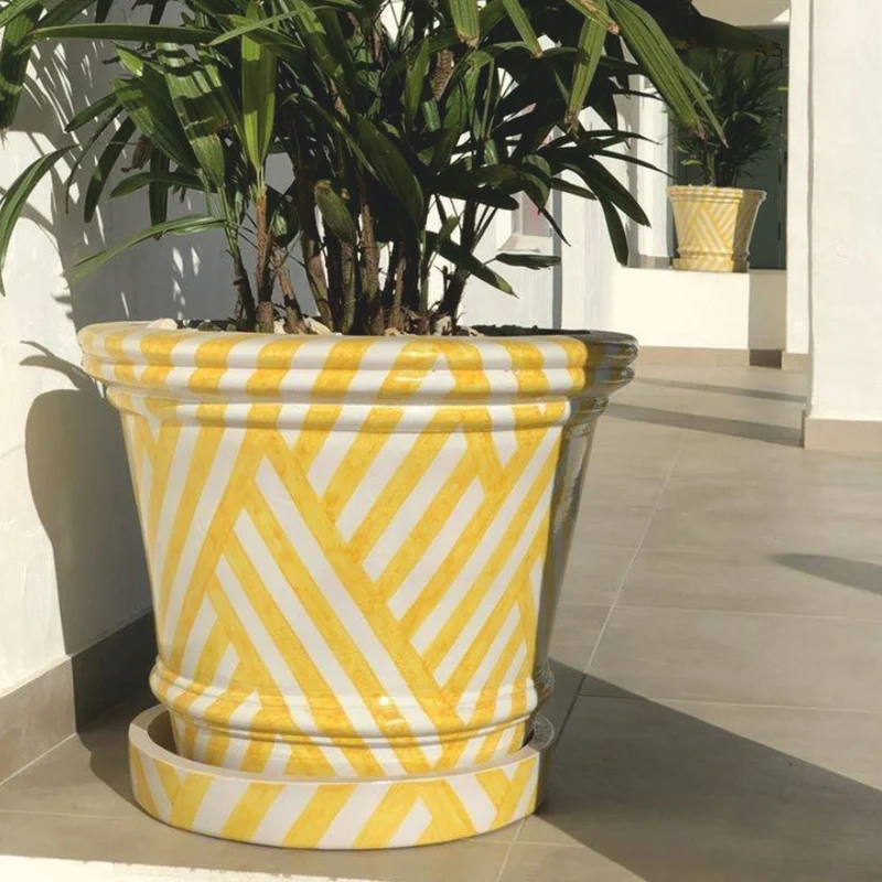 Casa Padrino Luxus Keramik Blumentopf Weiß / Gelb Ø 79 x H. 63 cm - Garten Deko