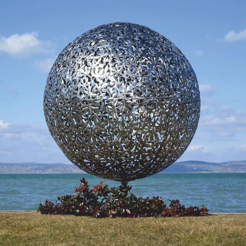 Casa Padrino Luxus Edelstahl Garten Deko Skulptur Kugel Silber Ø 170 x H. 200 cm