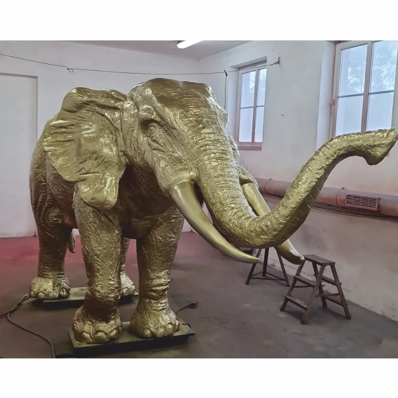 Casa Padrino XXL Deko Skulptur Elefant Gold 410 cm - Riesige Garten Deko Figur