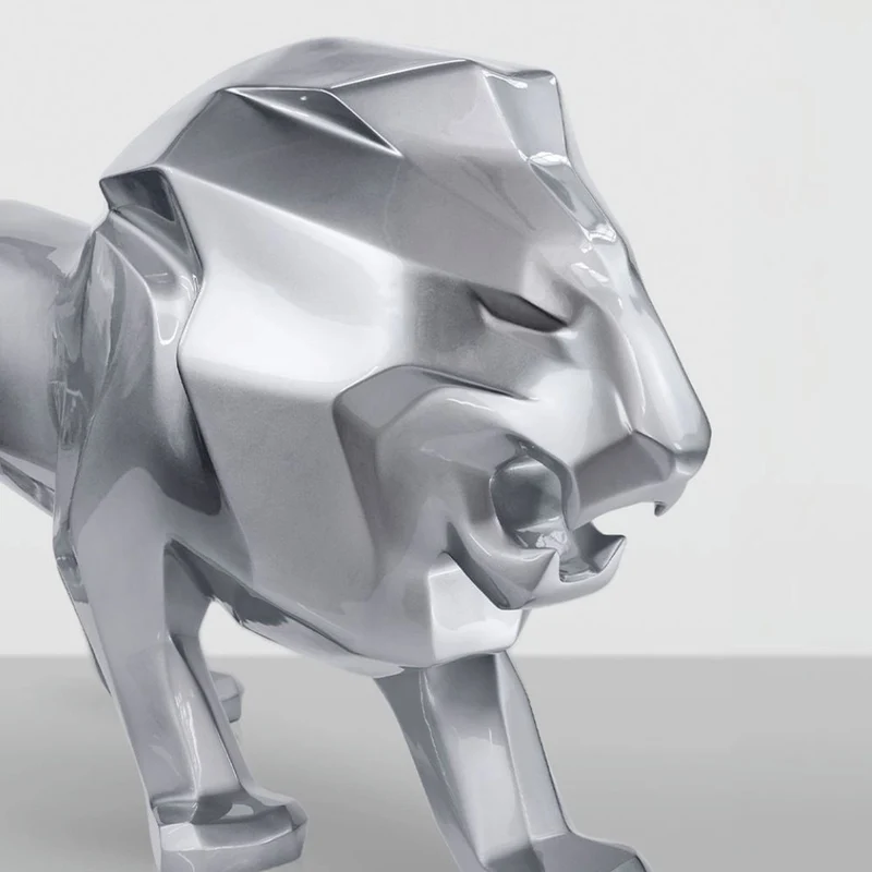 Casa Padrino XXL Deko Skulptur Löwe Silber 290 cm - Abstrakte Tierfigur