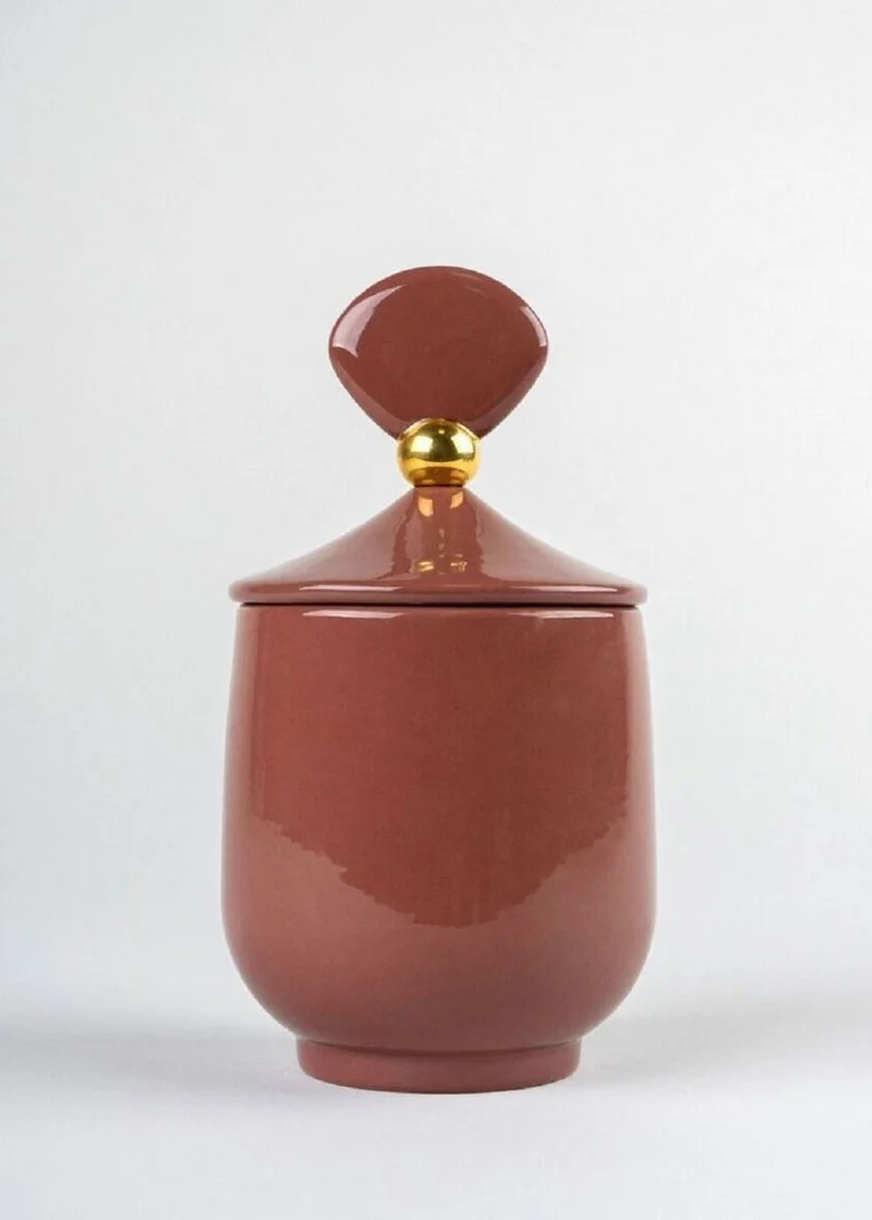 Casa Padrino Luxus Duftspender Skarabäus Rot / Gold Ø 11 x H. 21 cm - Runder Porzellan Raumerfrischer mit Deckel - Deko Accessoires - Luxus Qualität