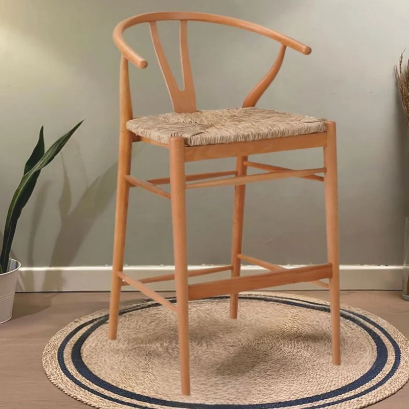 Casa Padrino Luxus Barstuhl mit Armlehnen Naturfarben H. 103 cm - Massivholz Bar Möbel