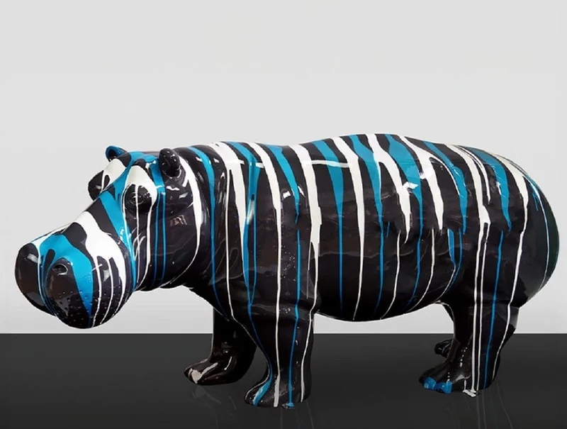 Casa Padrino XXL Deko Skulptur Nilpferd Schwarz / Blau / Weiß 175 cm - Lebensgroße Garten Deko Figur