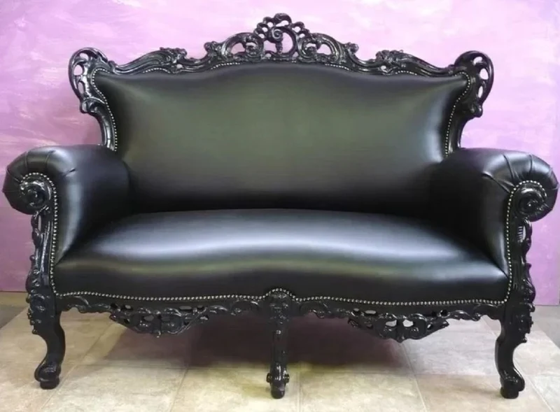Casa Padrino Luxus Barock Leder Sofa Schwarz - Prunkvolles Wohnzimmer Sofa im Barockstil - Barock Möbel - Luxus Qualität - Made in Italy